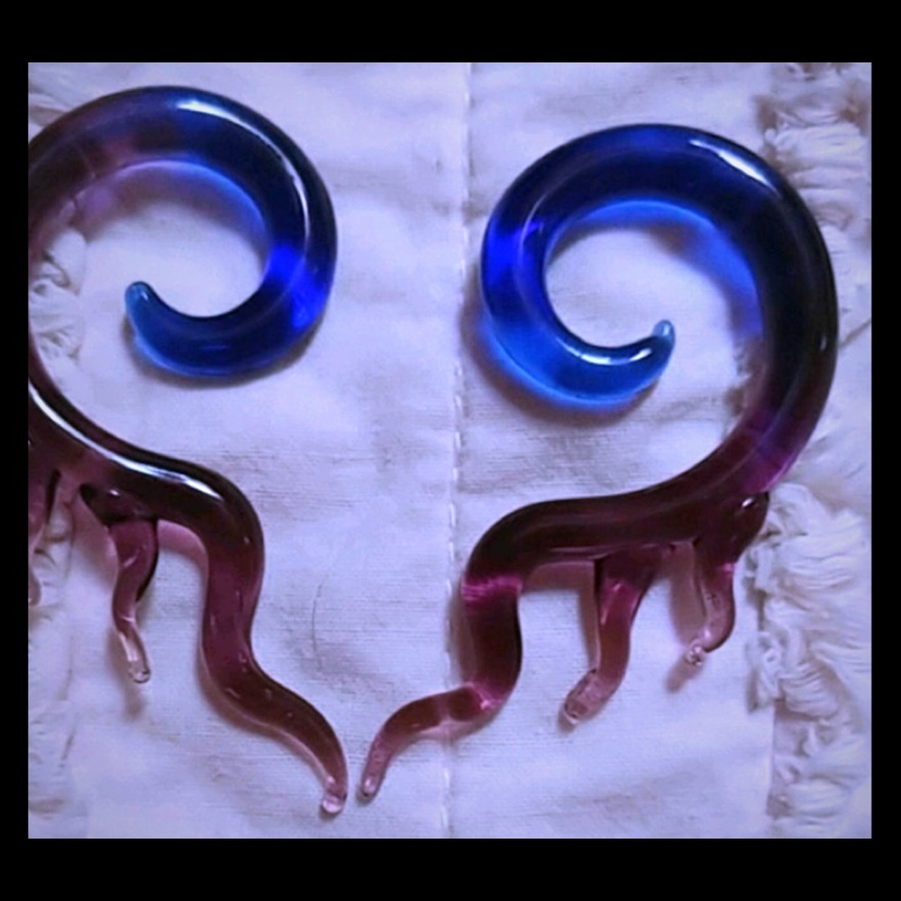 Gauges, plugs, jewelry